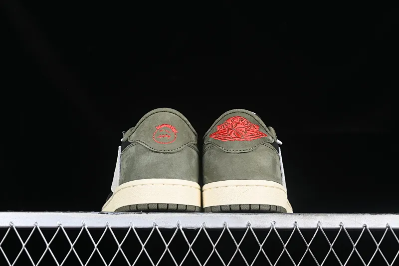All categories Air Jordan Jordan series basketball shoes Air Jordan 1 Low P version Travis Scott x Air Jordan 1 Low OG AJ1 Joe 1 undercut low DM7866-002